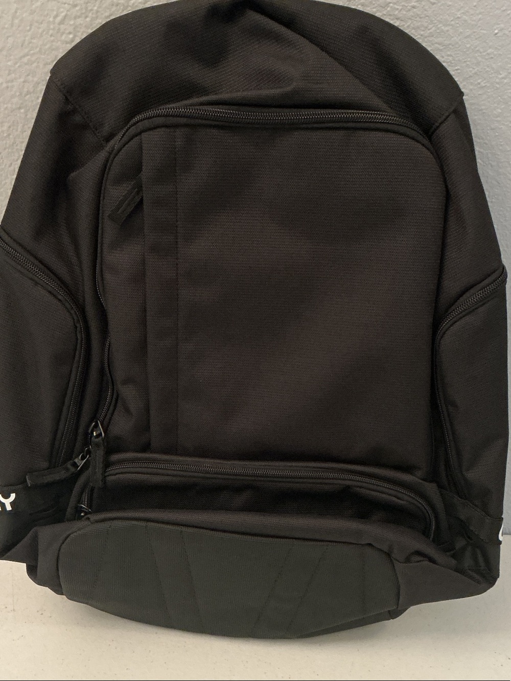 Oakley Black Backpack with White Logo Brand New - Picture 5 of 6